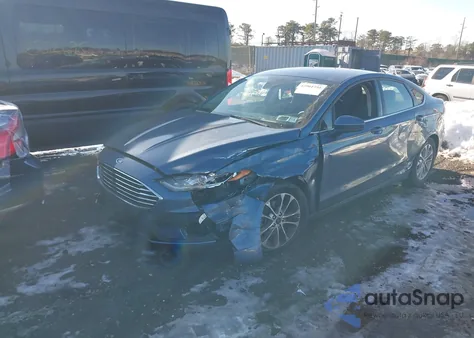 2019 Ford Fusion Se z USA, uszkodzony, nr VIN 3FA6P0HD9KR245000